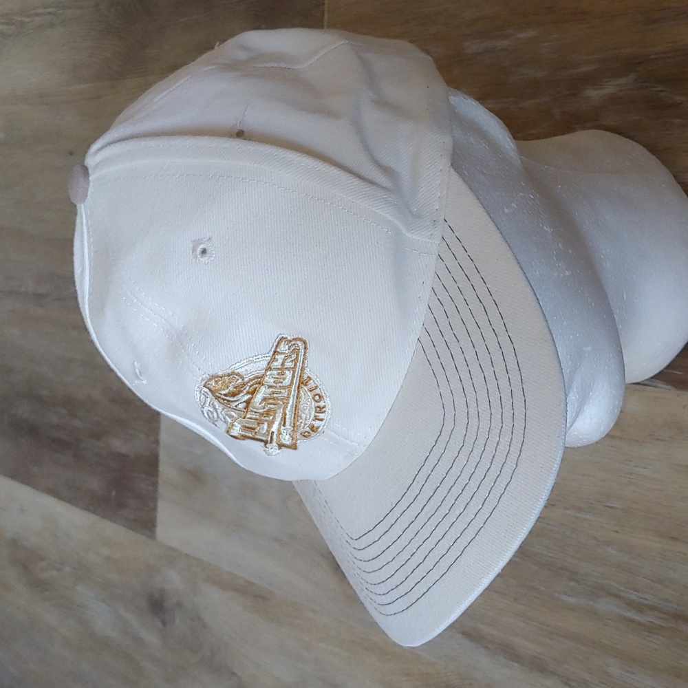 Vintage Logo Athletic NBA Detroit Pistons Ivory Cap Hat